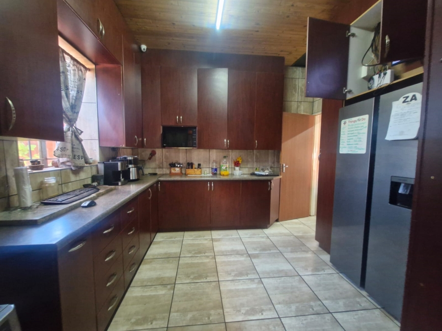 10 Bedroom Property for Sale in Kathu Northern Cape